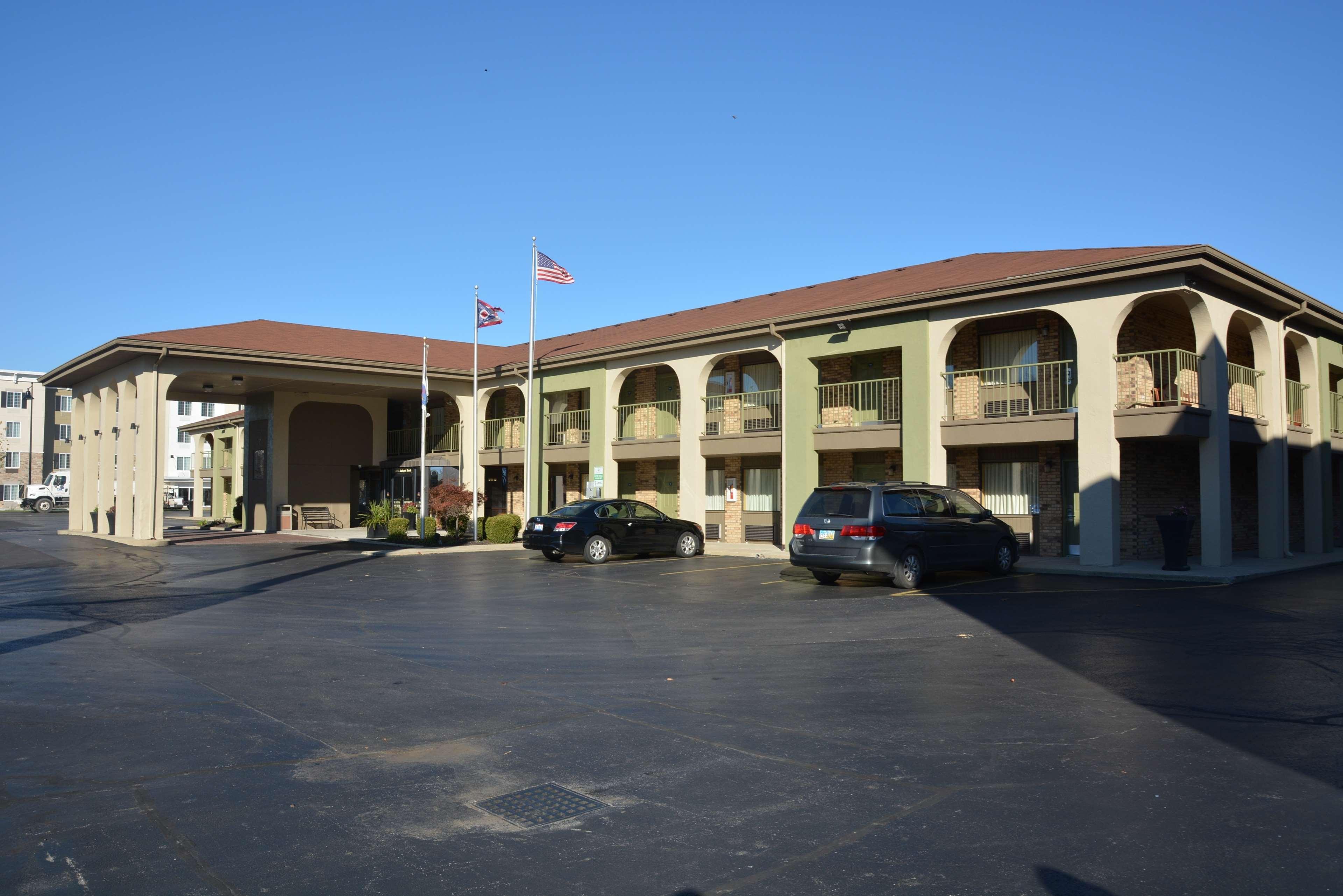 Best Western Executive Inn Ґров-Сіті Екстер'єр фото