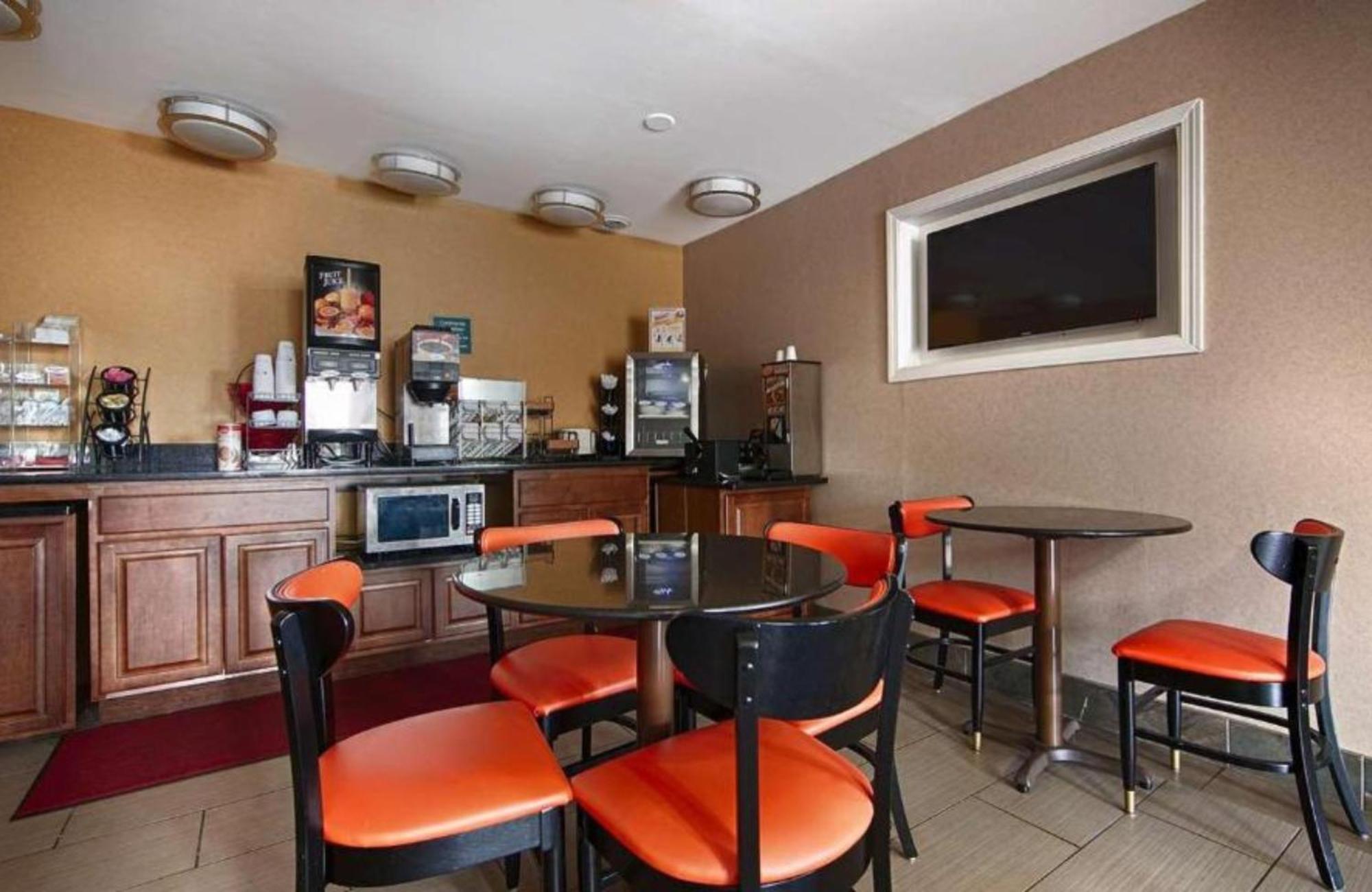 Best Western Executive Inn Ґров-Сіті Екстер'єр фото