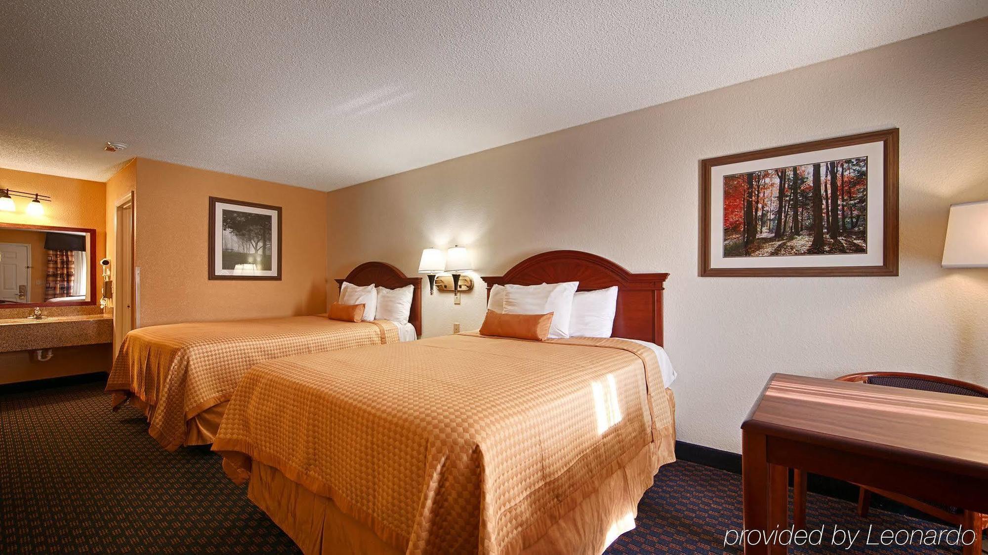 Best Western Executive Inn Ґров-Сіті Екстер'єр фото