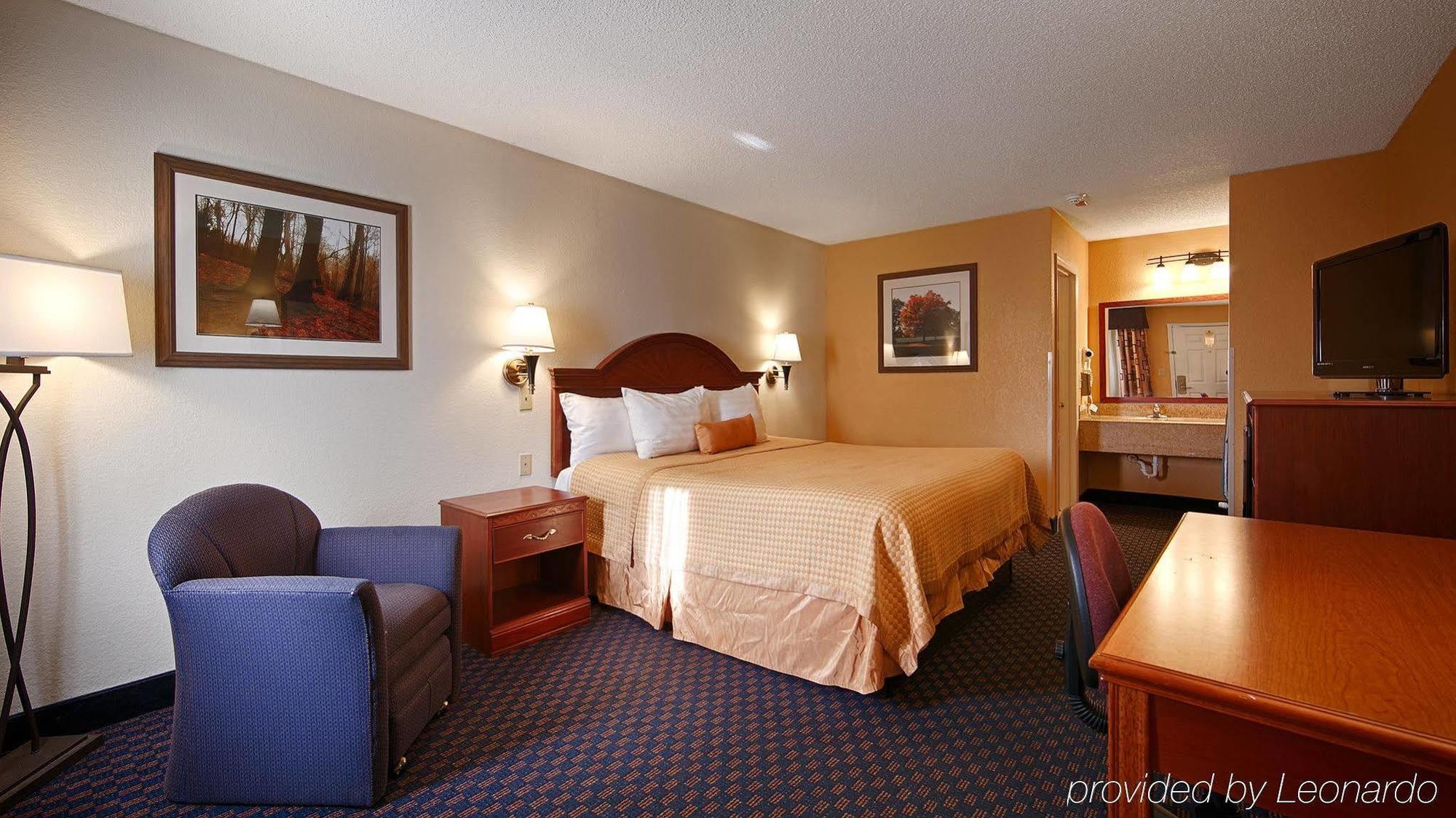 Best Western Executive Inn Ґров-Сіті Екстер'єр фото